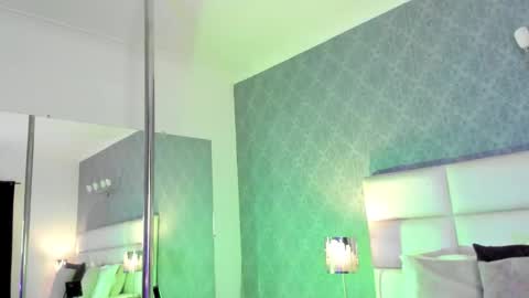 Adonis  online show from October 4, 2025, 8:40 pm