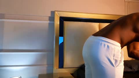 Adonis Knight  online show from January 22, 2025, 1:00 pm