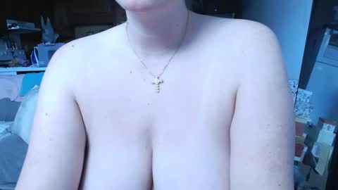 Snapshot of adorable22 chatting on February 25, 2025, 4:53 pm adorable22 online show from February 25, 2025, 4:53 pm