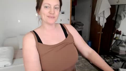 adorable22 online show from February 10, 2026, 7:51 pm