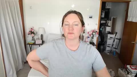 adorable22 online show from May 10, 2026, 5:07 pm