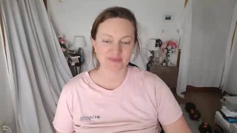 adorable22 online show from May 23, 2026, 3:49 pm
