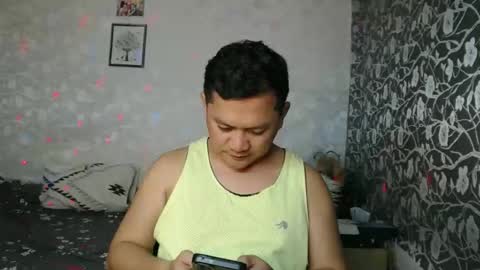 adorableasianboy online show from April 10, 2026, 12:21 pm