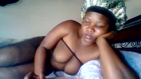 Snapshot of adorableslut13 chatting on September 27, 2025, 9:25 am adorableslut13 online show from September 27, 2025, 9:25 am