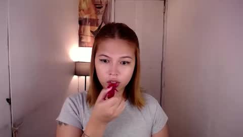 adorabletsforyouxx online show from October 8, 2025, 7:22 pm