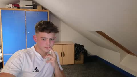 ADR Twink online show from April 2, 2026, 9:45 pm