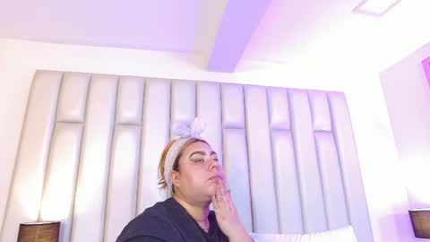 ANDREA PEREZ online show from June 23, 2026, 1:09 pm