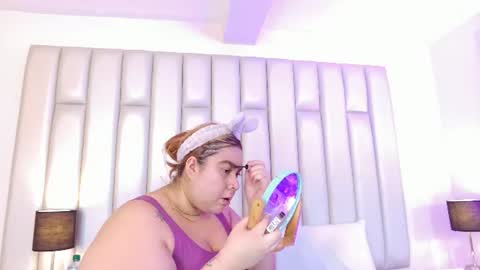 ANDREA PEREZ online show from July 1, 2026, 12:40 pm