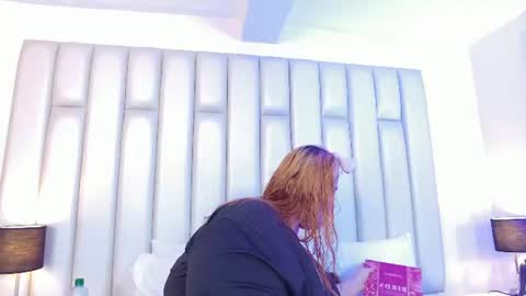 ANDREA PEREZ online show from July 24, 2026, 1:09 pm