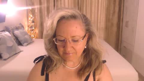 Snapshot of adrena_ chatting on May 24, 2026, 10:20 am Cryna online show from May 24, 2026, 10:20 am