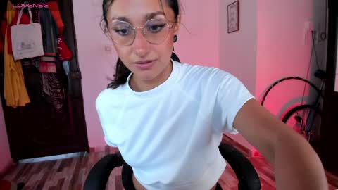 Adrena10 online show from April 28, 2026, 8:25 pm