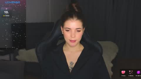 Snapshot of adri_dream chatting on November 19, 2025, 2:11 am Adriana online show from November 19, 2025, 2:11 am