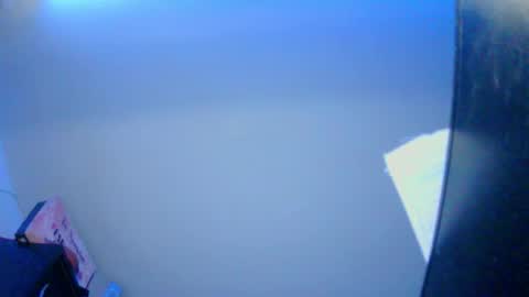 Snapshot of adri_gomez1 chatting on November 8, 2025, 6:24 am online show from November 8, 2025, 6:24 am