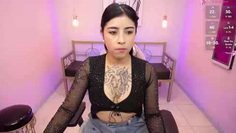 Snapshot of adri_gomez_1 chatting on June 22, 2026, 12:35 pm Adri online show from June 22, 2026, 12:35 pm