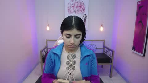 Snapshot of adri_gomez_1 chatting on June 23, 2026, 12:36 pm Adri online show from June 23, 2026, 12:36 pm