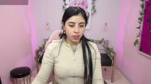 Snapshot of adri_gomez_1 chatting on July 27, 2026, 12:12 pm Adri online show from July 27, 2026, 12:12 pm