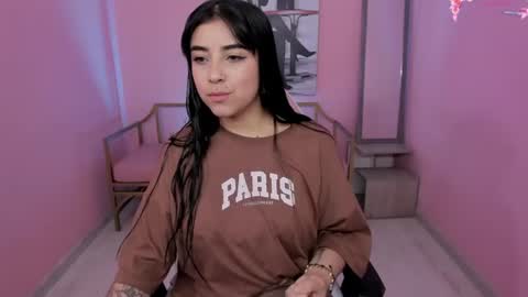 Snapshot of adri_gomez_1 chatting on August 1, 2026, 12:37 pm Adri online show from August 1, 2026, 12:37 pm