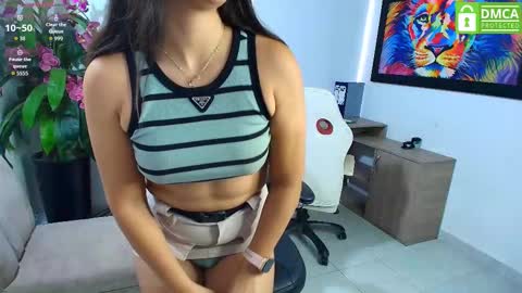 Snapshot of adri_miller chatting on November 21, 2025, 12:59 pm adri miller online show from November 21, 2025, 12:59 pm