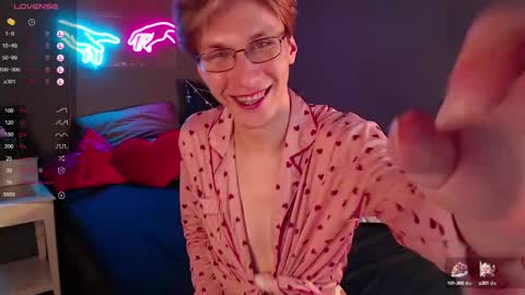 Adrian online show from February 10, 2025, 10:19 pm