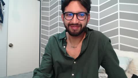Snapshot of adrian_falcon chatting on May 16, 2026, 6:54 am Adrian Falcon online show from May 16, 2026, 6:54 am