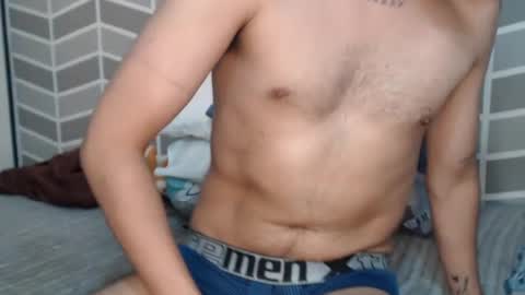 Snapshot of adrian_falcon chatting on July 9, 2026, 9:41 pm Adrian Falcon online show from July 9, 2026, 9:41 pm
