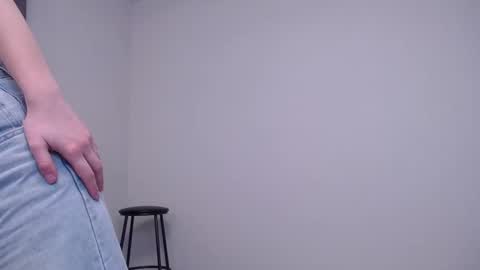 Snapshot of adriana_meow246 chatting on November 16, 2025, 6:02 pm Adriana online show from November 16, 2025, 6:02 pm