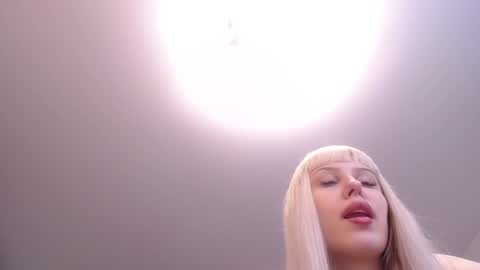 Snapshot of adriana_meow246 chatting on February 4, 2026, 7:09 pm Adriana online show from February 4, 2026, 7:09 pm