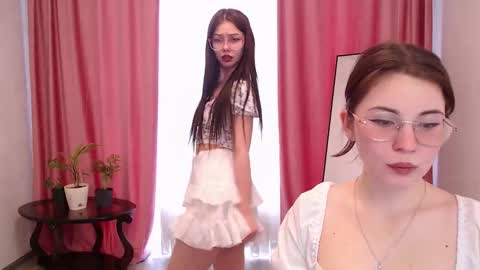 Snapshot of adriana_meow246 chatting on February 11, 2026, 7:13 am Adriana online show from February 11, 2026, 7:13 am