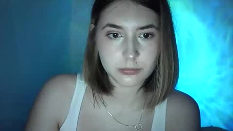 adrianabliss_ online show from September 28, 2025, 7:47 am