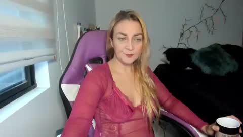 Adriana Paredes  online show from July 14, 2026, 12:11 pm