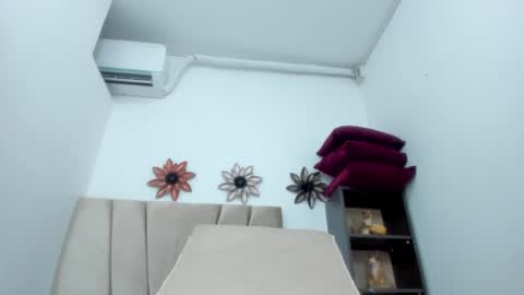 Snapshot of adrianasex_69 chatting on October 28, 2025, 5:04 pm adriana online show from October 28, 2025, 5:04 pm