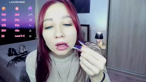 AdrianFay online show from November 11, 2025, 11:32 am