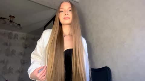 Caroline online show from March 17, 2026, 2:09 pm