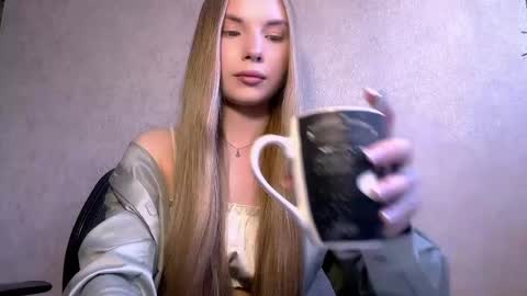 Snapshot of adriannemuldowney chatting on May 17, 2026, 2:13 pm Caroline online show from May 17, 2026, 2:13 pm