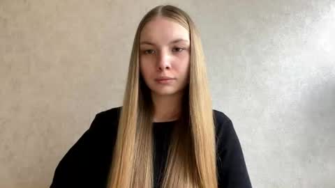 Caroline online show from August 2, 2026, 2:15 pm