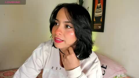 adrianny online show from August 2, 2026, 4:33 am