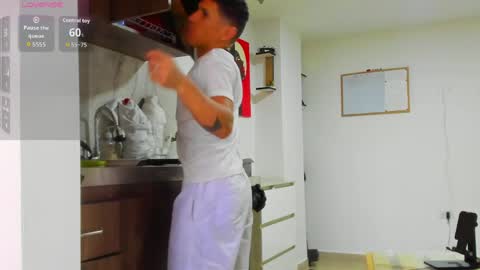 Adrian online show from April 1, 2026, 1:41 pm