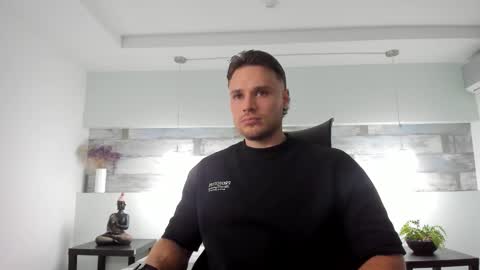 Snapshot of adrien_roche888 chatting on November 21, 2025, 11:25 pm Adrein Roche online show from November 21, 2025, 11:25 pm