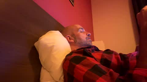 Snapshot of adrienfromparis chatting on January 22, 2025, 8:17 pm adrienfromparis online show from January 22, 2025, 8:17 pm