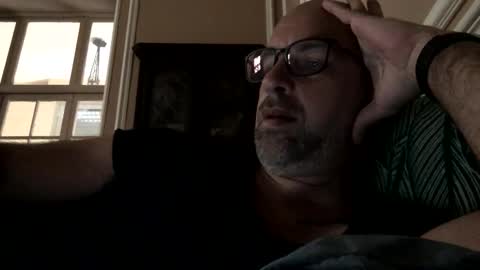 adrienfromparis online show from February 2, 2026, 11:42 am