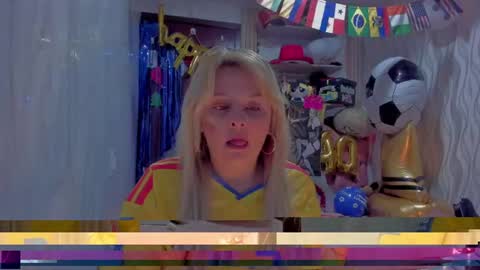 Snapshot of adriiana_fox_ chatting on July 3, 2026, 4:13 pm adriiana_fox_ online show from July 3, 2026, 4:13 pm