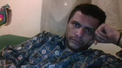 adrodiarellano online show from September 15, 2025, 4:56 am