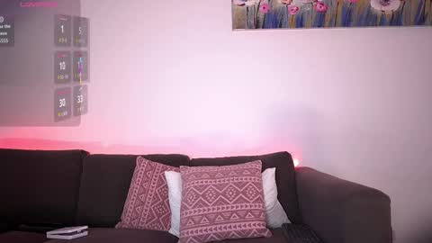 Snapshot of ady_w_o_w chatting on October 22, 2025, 12:27 pm Ada online show from October 22, 2025, 12:27 pm