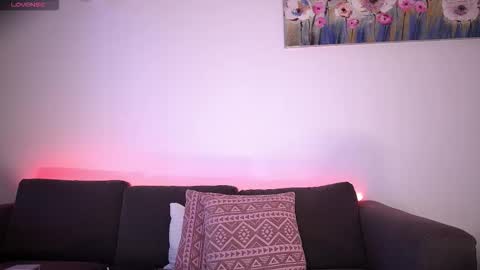 Snapshot of ady_w_o_w chatting on October 23, 2025, 11:42 am Ada online show from October 23, 2025, 11:42 am