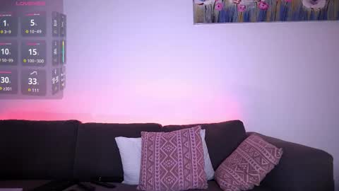 Snapshot of ady_w_o_w chatting on November 15, 2025, 12:13 pm Ada online show from November 15, 2025, 12:13 pm