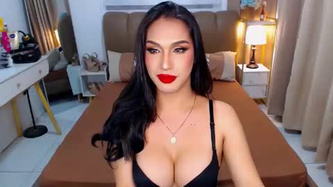 Ur Dream girl online show from February 13, 2025, 11:06 am