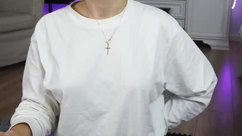 Snapshot of aelia_anara chatting on January 13, 2026, 5:24 am Aelia online show from January 13, 2026, 5:24 am