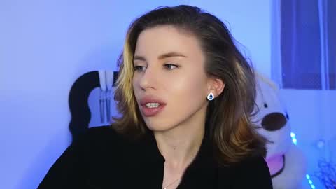 Snapshot of aelia_anara chatting on March 7, 2026, 6:38 pm Aelia online show from March 7, 2026, 6:38 pm