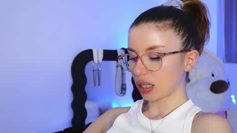 Snapshot of aelia_anara chatting on March 9, 2026, 7:07 pm Aelia online show from March 9, 2026, 7:07 pm