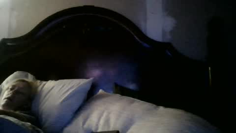 Snapshot of aellemman chatting on August 2, 2026, 2:32 am lookin4fun online show from August 2, 2026, 2:32 am